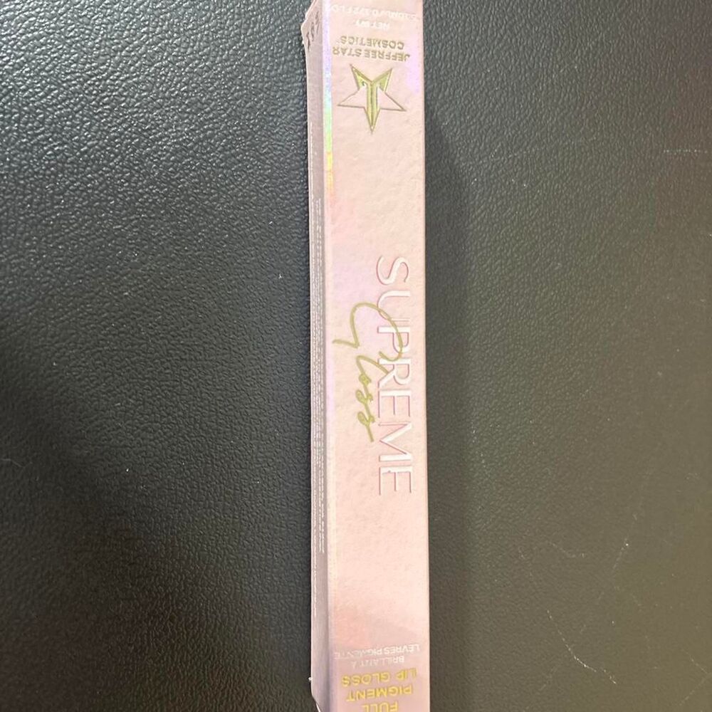 Jeffree-star lip gloss